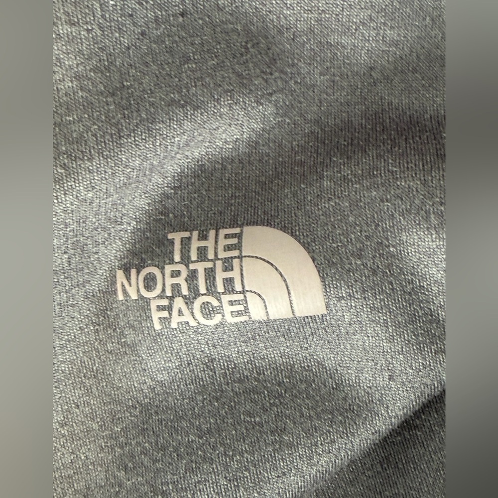 The North Face Canyon Flats Stretch Poncho M-L - Picture 6 of 15